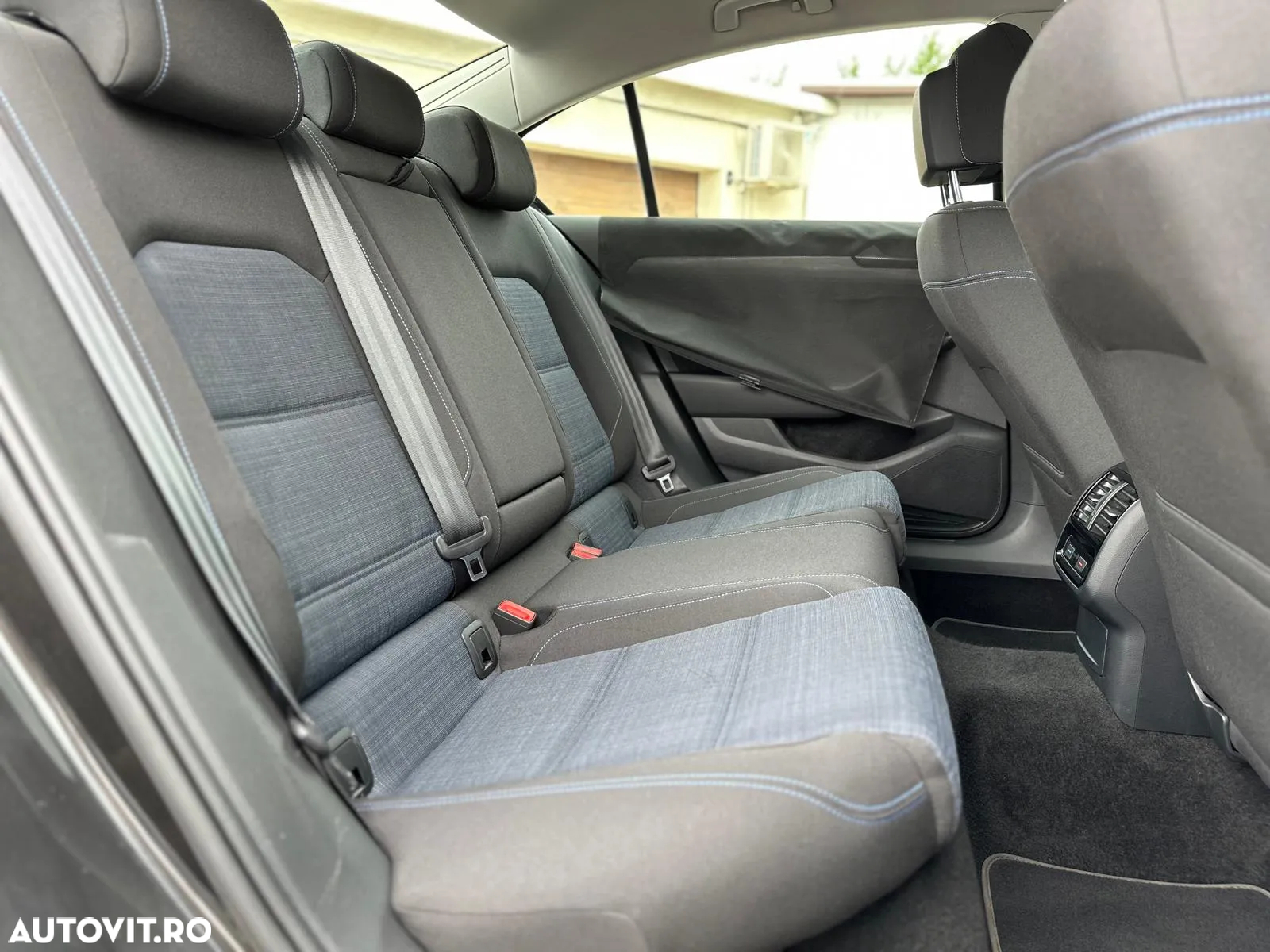Volkswagen Passat 1.4 TSI Plug-In-Hybrid DSG GTE - 34
