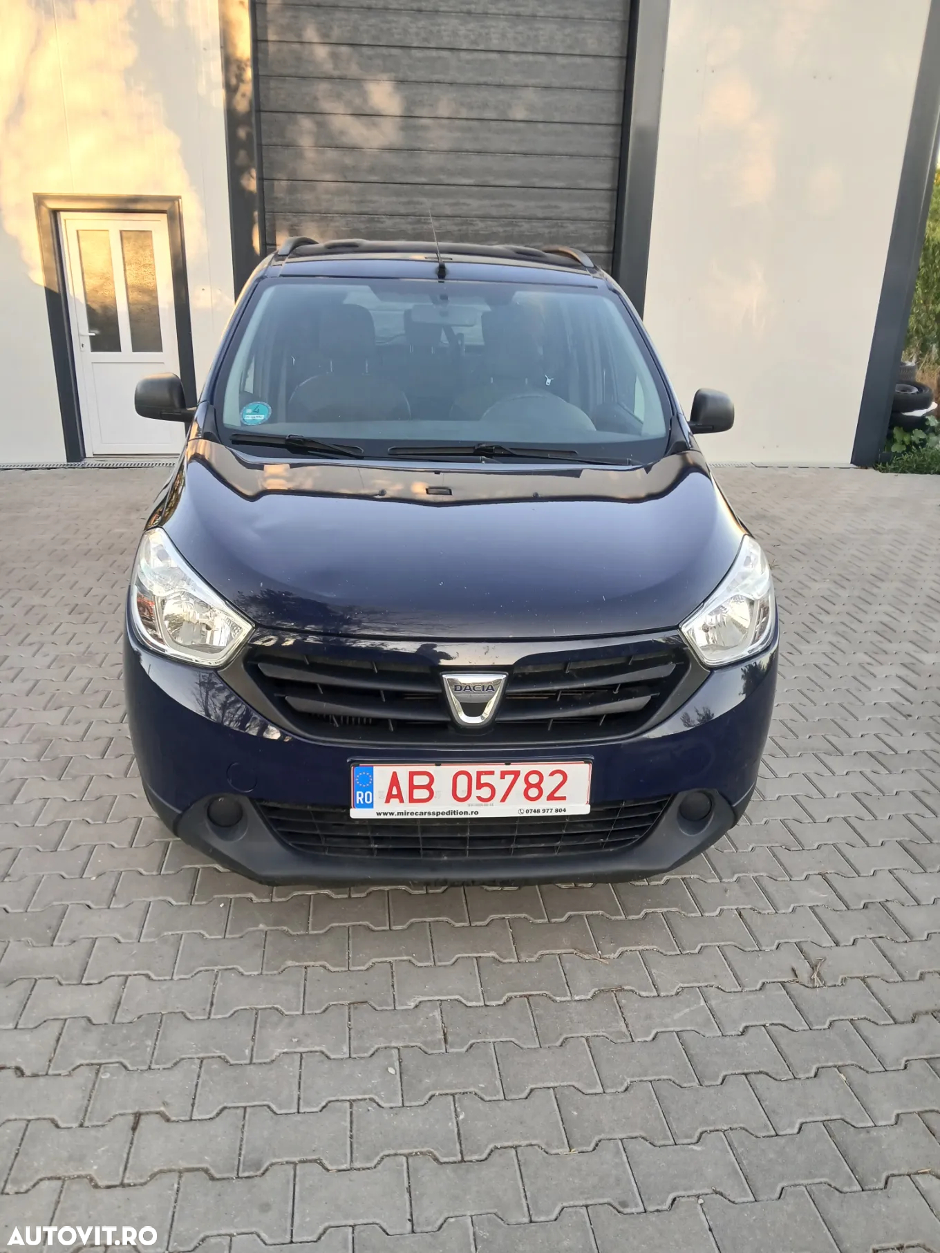 Dacia Lodgy 1.5 dCi 90 CP Ambiance - 10