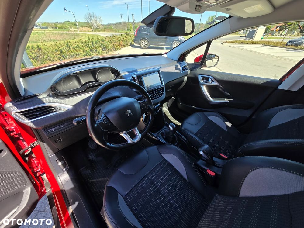 Peugeot 2008 - 12