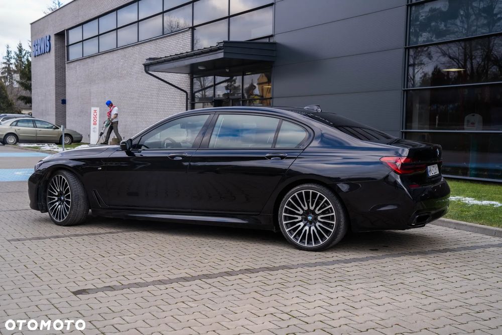BMW Seria 7 740Li - 4