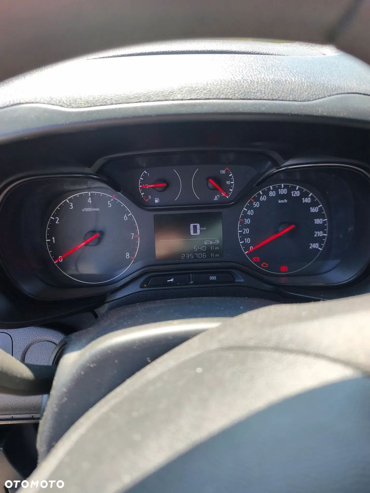 Opel Combo 1.5 CDTI S&S - 12