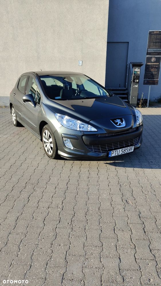 Peugeot 308 - 1