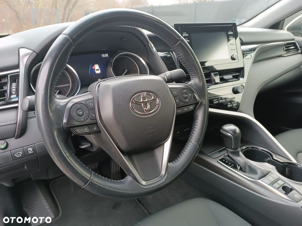 Toyota Camry 2.5 Hybrid Comfort CVT - 11