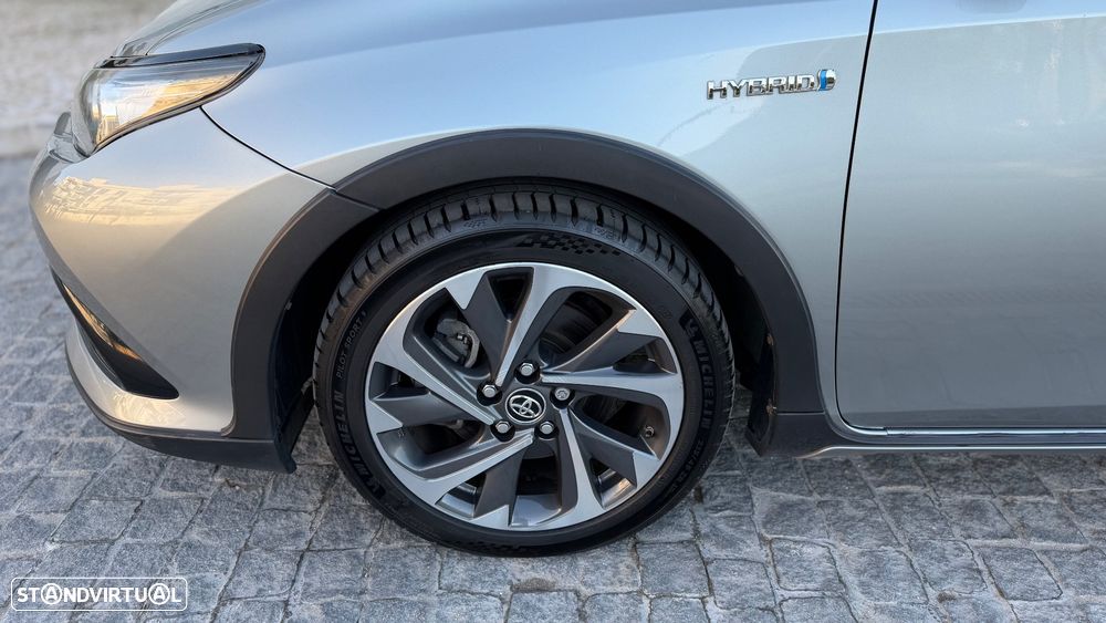 Toyota Auris Touring Sports 1.8 HSD Comfort +P.Techno+P.Sport - 41
