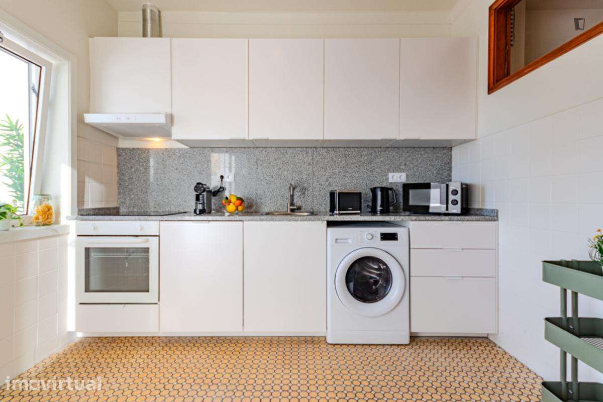 Quarto - localizado em Santo Ildefonso Porto - Grande imagem: 3/31