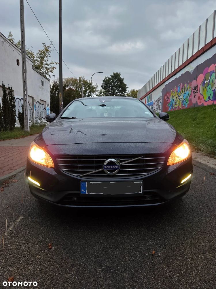 Volvo S60 D3 Drive-E Momentum - 23