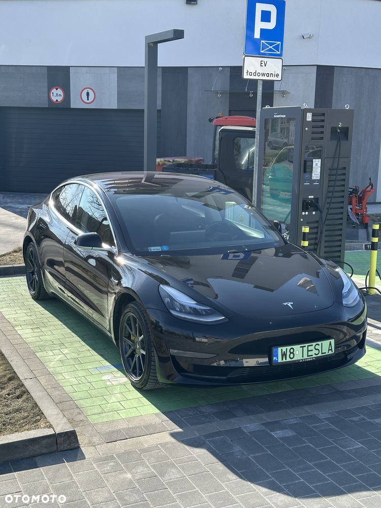 Tesla Model 3 - 5