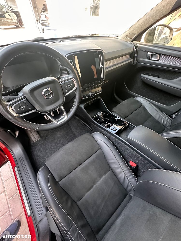 Volvo XC 40 Recharge T5 Twin Engine AT7 R-Design Expression - 3