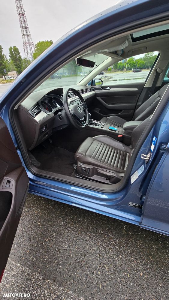 Volkswagen Passat - 12
