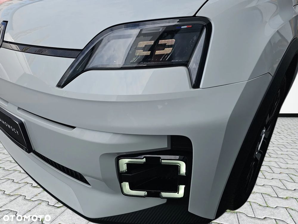 Renault 5 52kWh Comfort Range Techno - 25