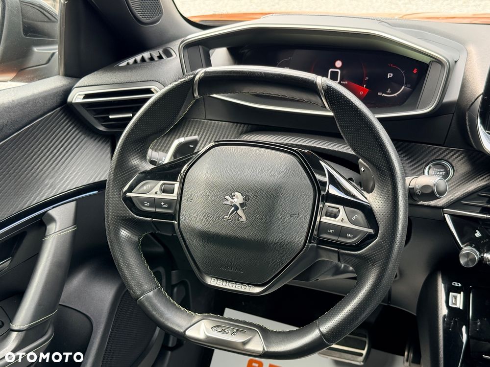 Peugeot 2008 BlueHDi 130 EAT8 GT - 25
