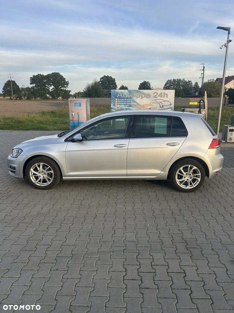 Volkswagen Golf - 4