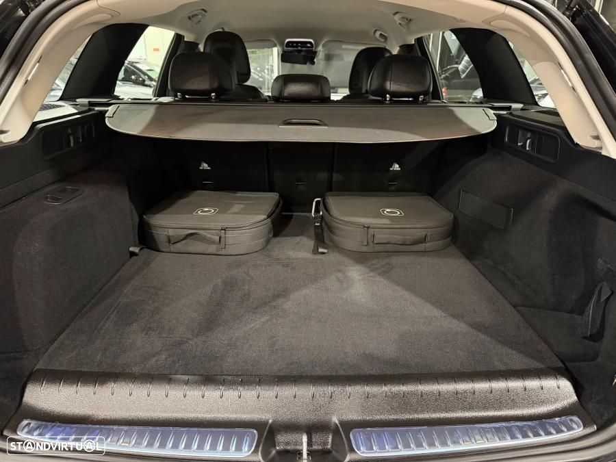 Mercedes-Benz C 300 e Avantgarde - 31