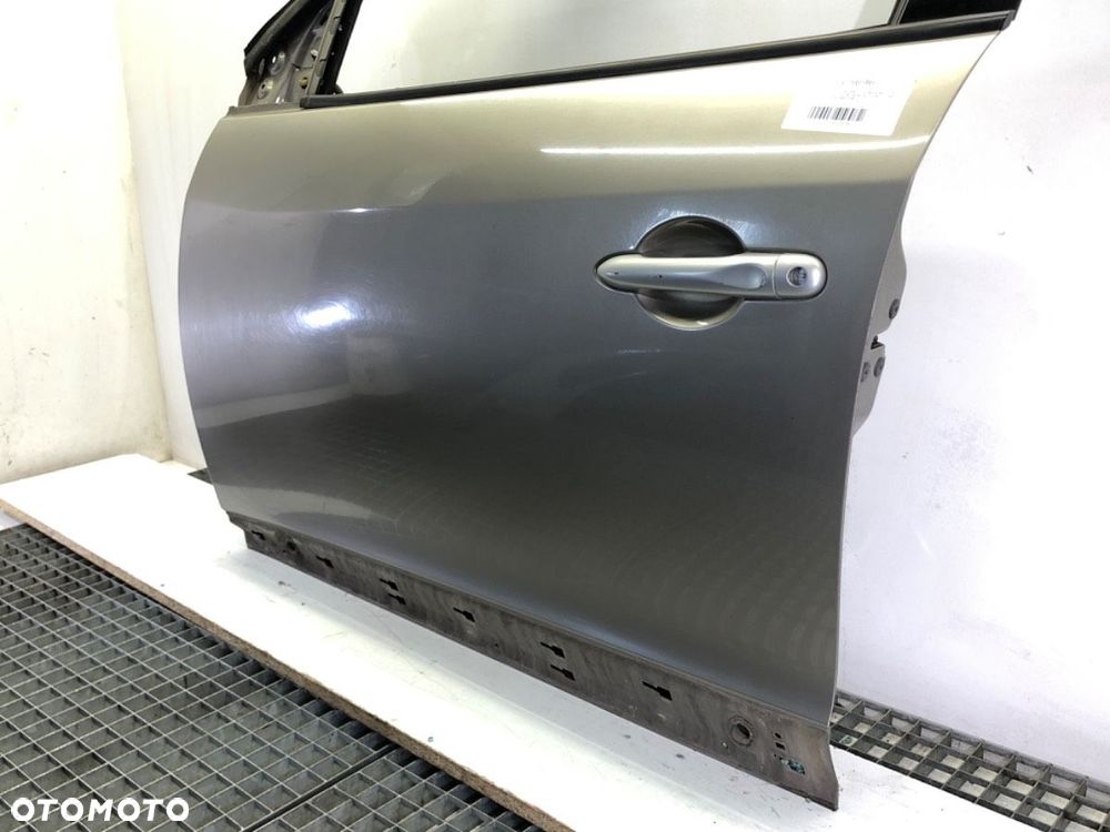 DRZWI LEWY PRZÓD - 425.00 PLN - RENAULT MEGANE III liftback (BZ0/1_, B3_) 2008 - 2022 1.6 16V - 2
