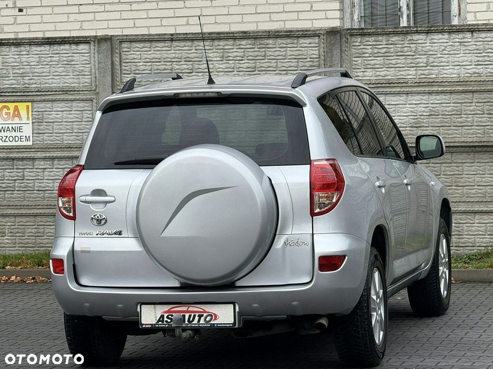 Toyota RAV4 2.2 D-4D 4x4 Executive - 3