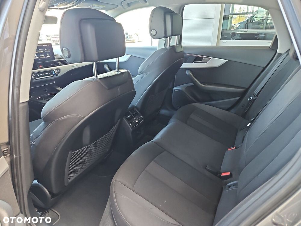Audi A4 Limousine 45 TFSI mHEV Quattro Advanced S tronic - 11