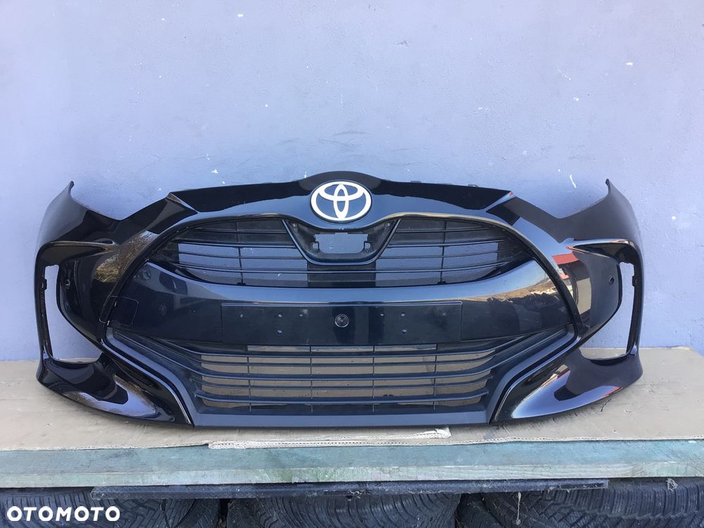 Zderzak przedni Toyota Yaris lV 4 - 1