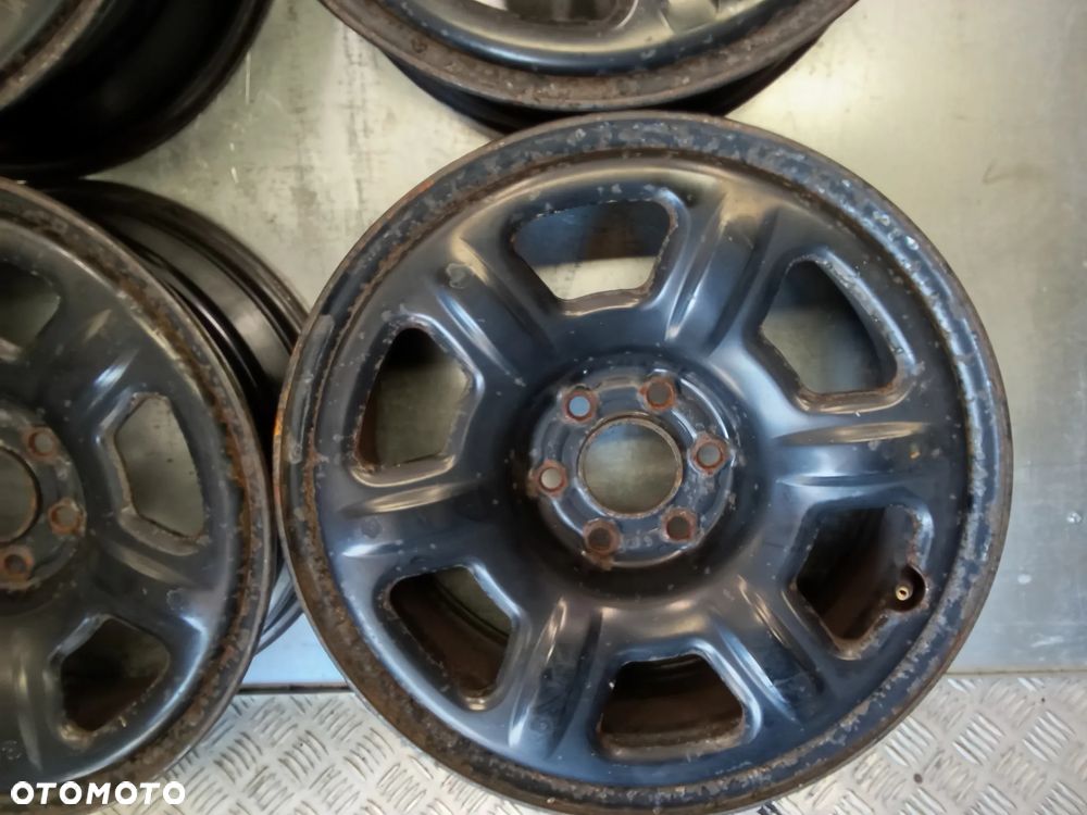 Felgi Nissan Pathfinder Navara 7Jx17 et30 6x114,3 - 5