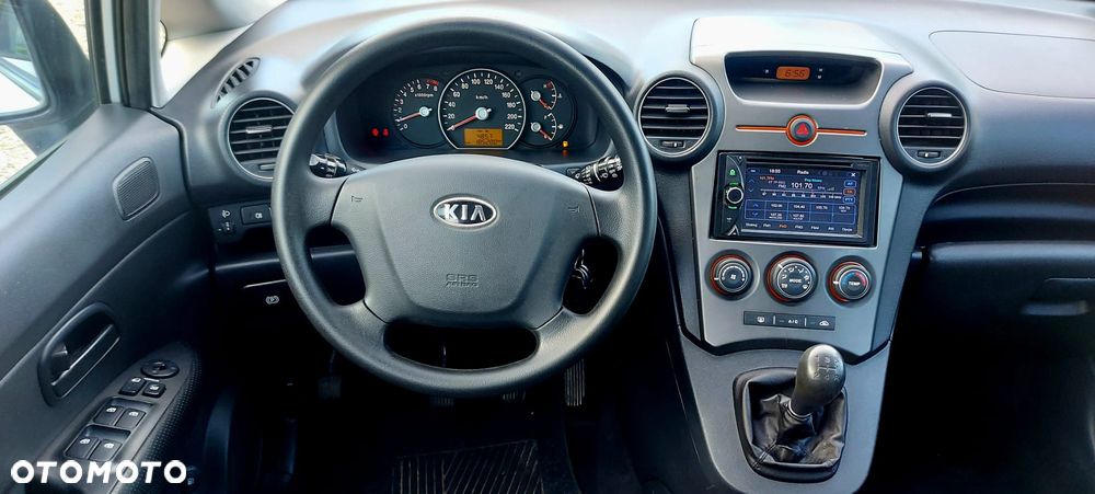 Kia Carens 2.0 EX - 14