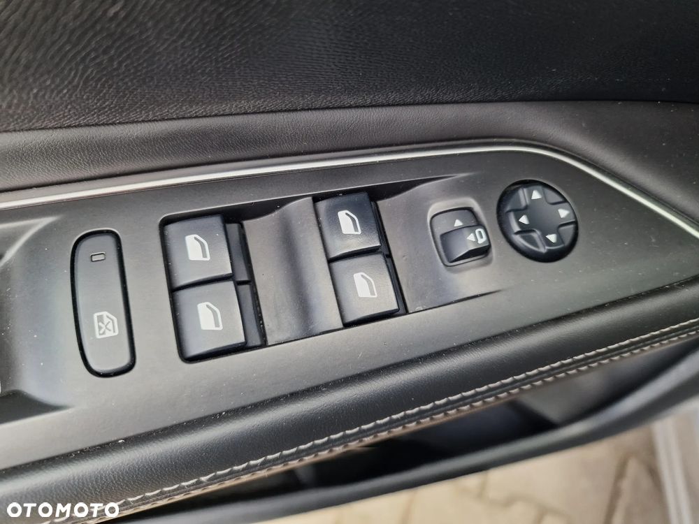 Peugeot 3008 1.5 BlueHDi Allure S&S - 33