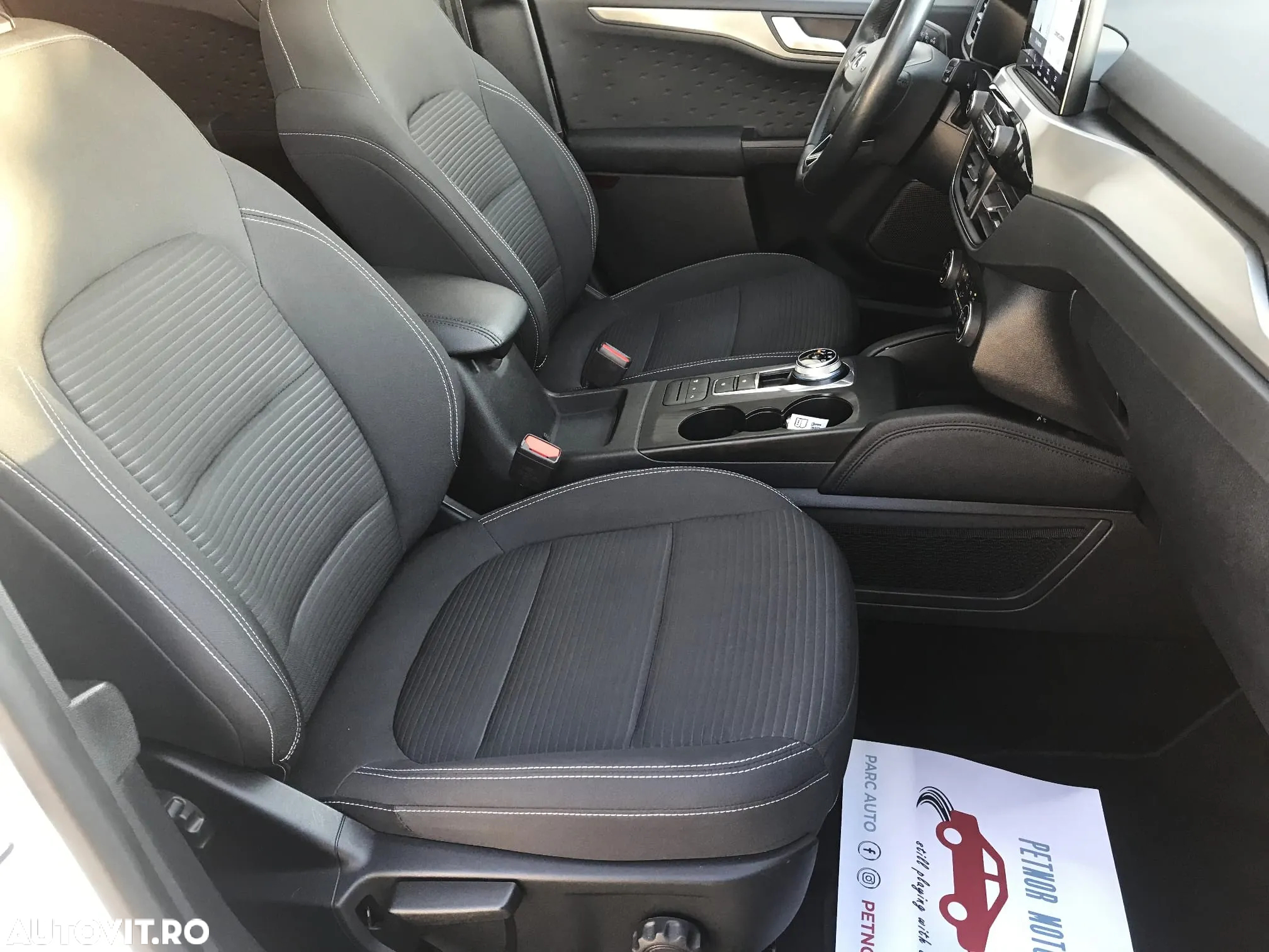 Ford Kuga 2.5 Duratec PHEV Titanium - 16