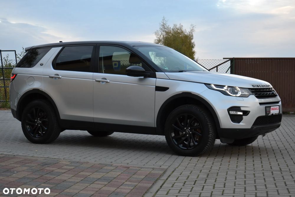 Land Rover Discovery Sport - 8