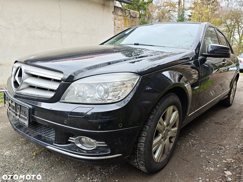 Mercedes-Benz Klasa C 250 CDI DPF (BlueEFFICIENCY) Avantgarde - 2
