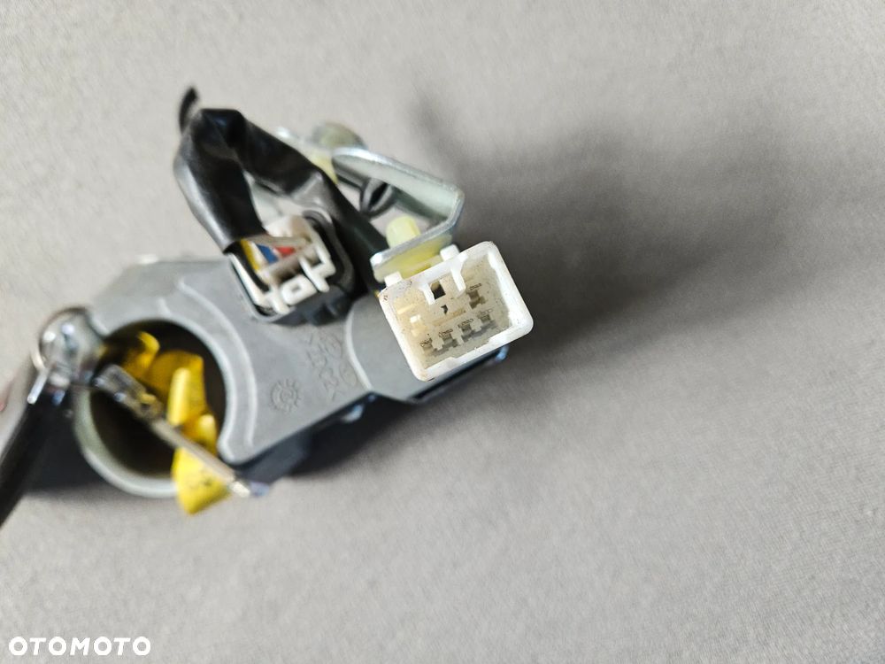 Blokada rygiel kierownicy kluczyk HYUNDAI i40 81900-3Z000 - 5