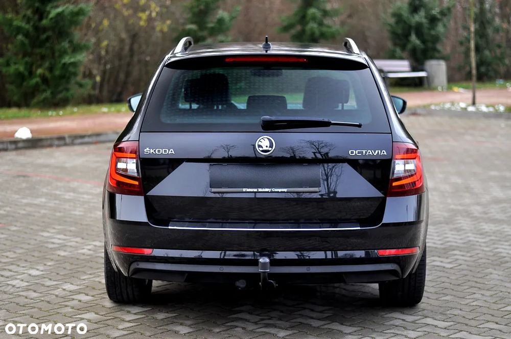 Skoda Octavia 1.6 TDI Premium Edition - 17
