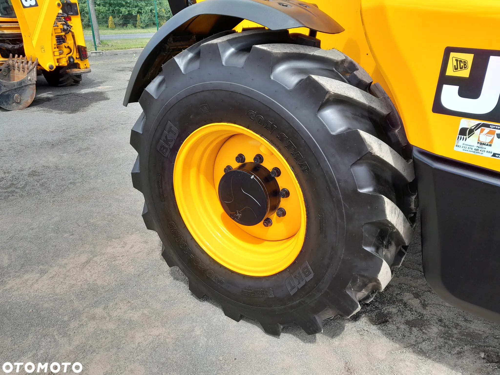 JCB 560-80 - 19