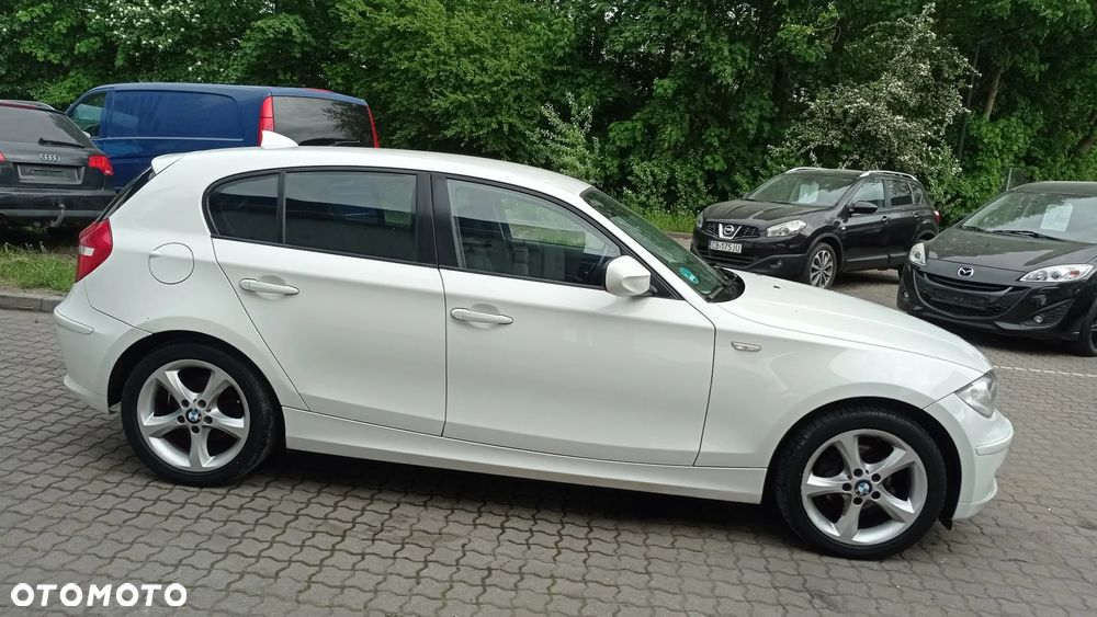 BMW Seria 1 116i - 10