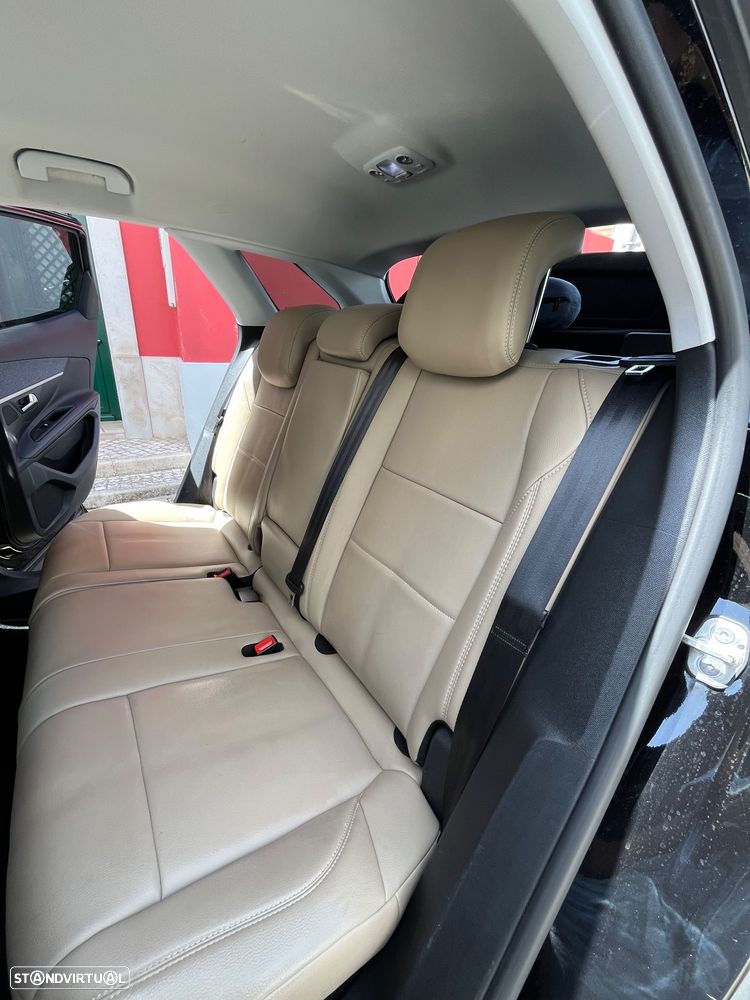 Peugeot 3008 1.5 BlueHDi Allure EAT8 - 7