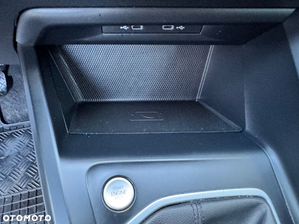 Volkswagen Golf 1.5 TSI EVO Life - 21