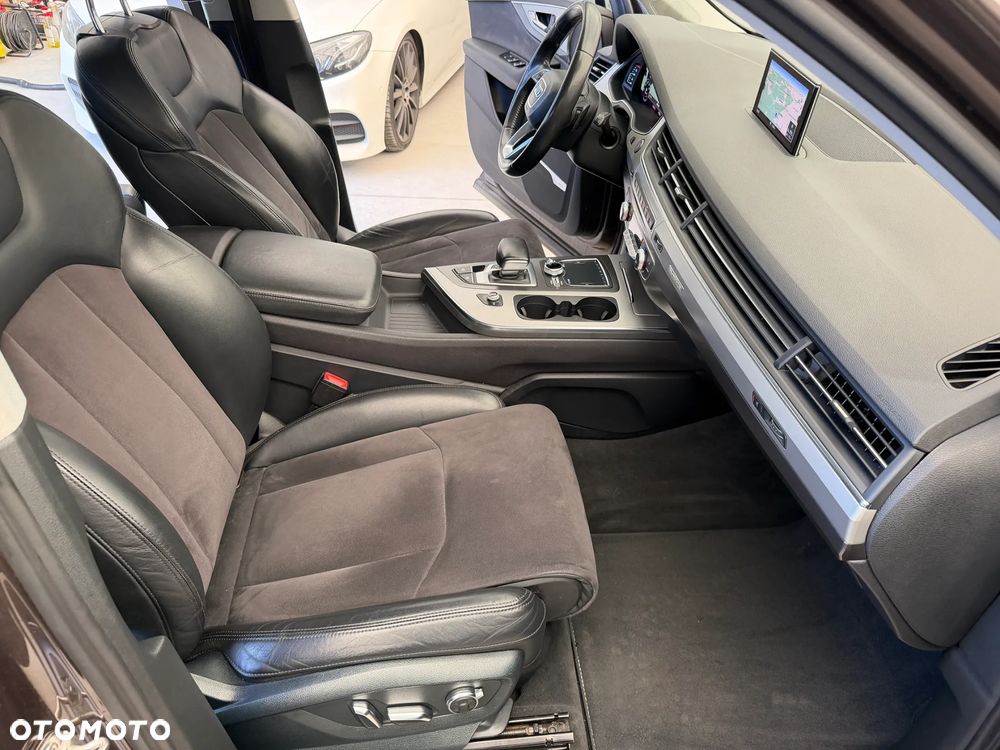Audi Q7 - 8