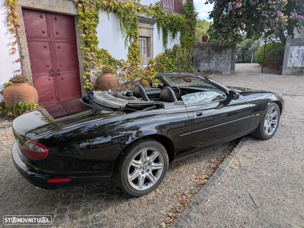 Jaguar XK - 7