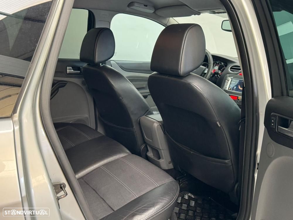 Ford Focus SW 1.6 TDCi Titanium - 16