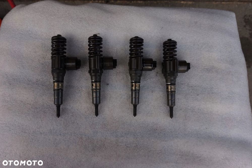 WTRYSK 2.0 TDI VW GOLF V TOURAN AUDI A3 JETTA EOS 0414720404 03G130073G - 1