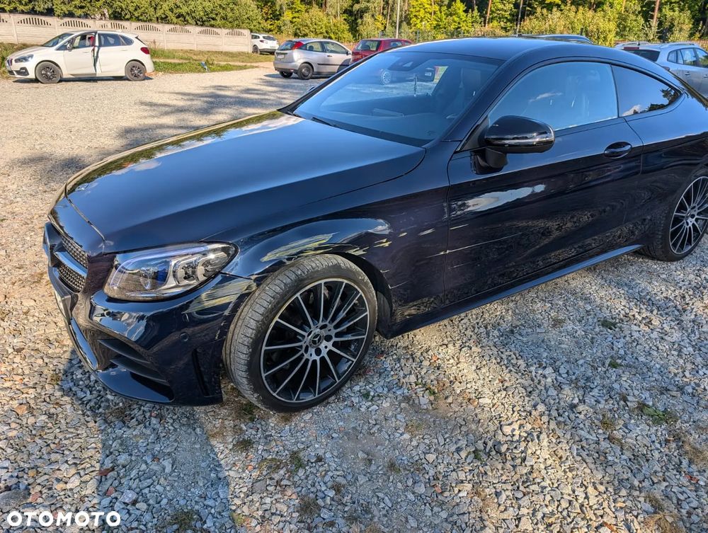Mercedes-Benz Klasa C 300 Coupe 9G-TRONIC AMG Line - 2