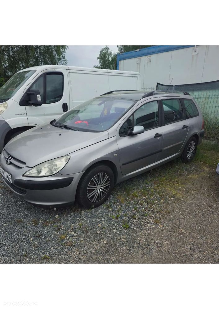 Peugeot 307 - 1