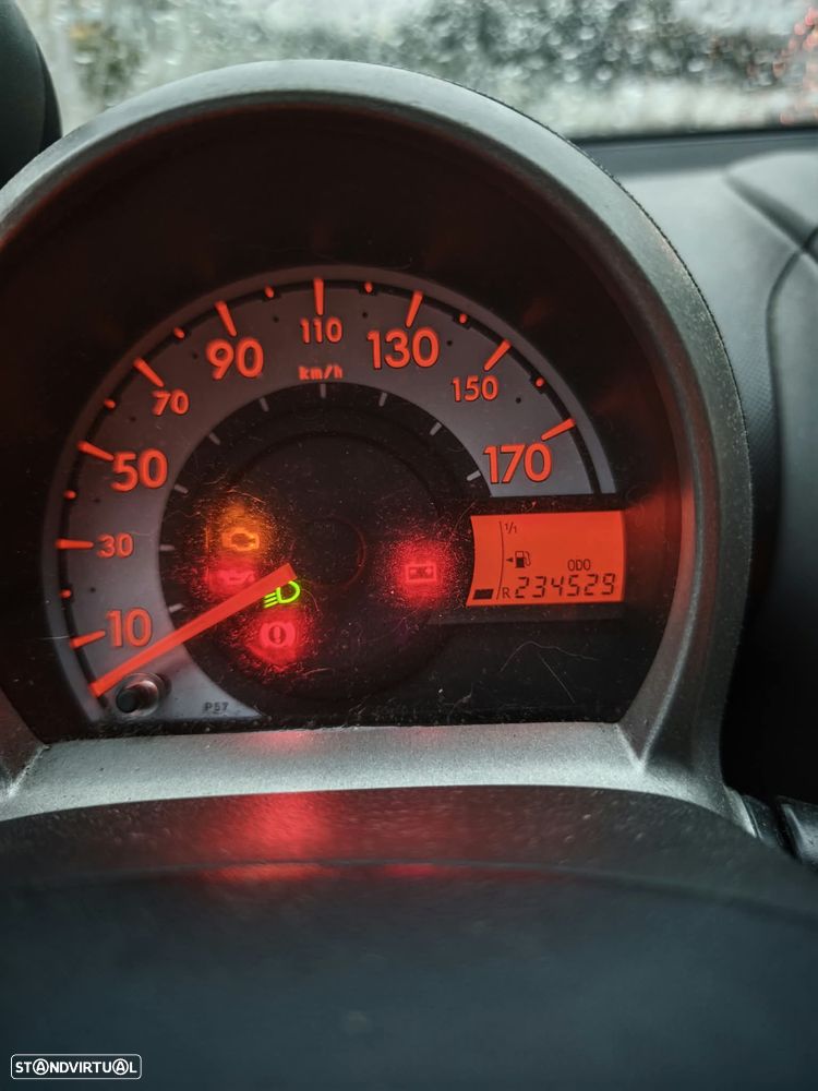 Toyota Aygo 1.0 + AC - 13