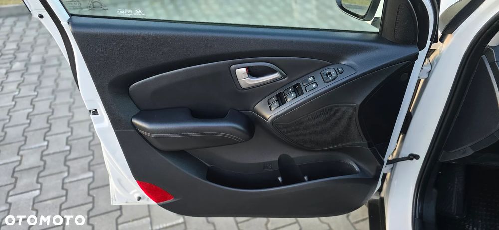 Hyundai ix35 2.0 CRDi 4WD Automatik Premium - 20