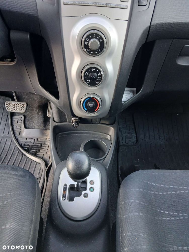 Toyota Yaris 1.3 Automatik Sol - 20