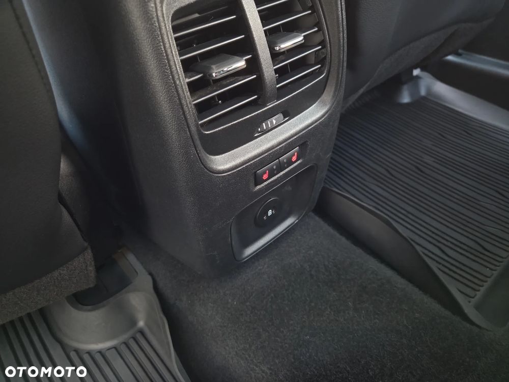 Ford Kuga - 18