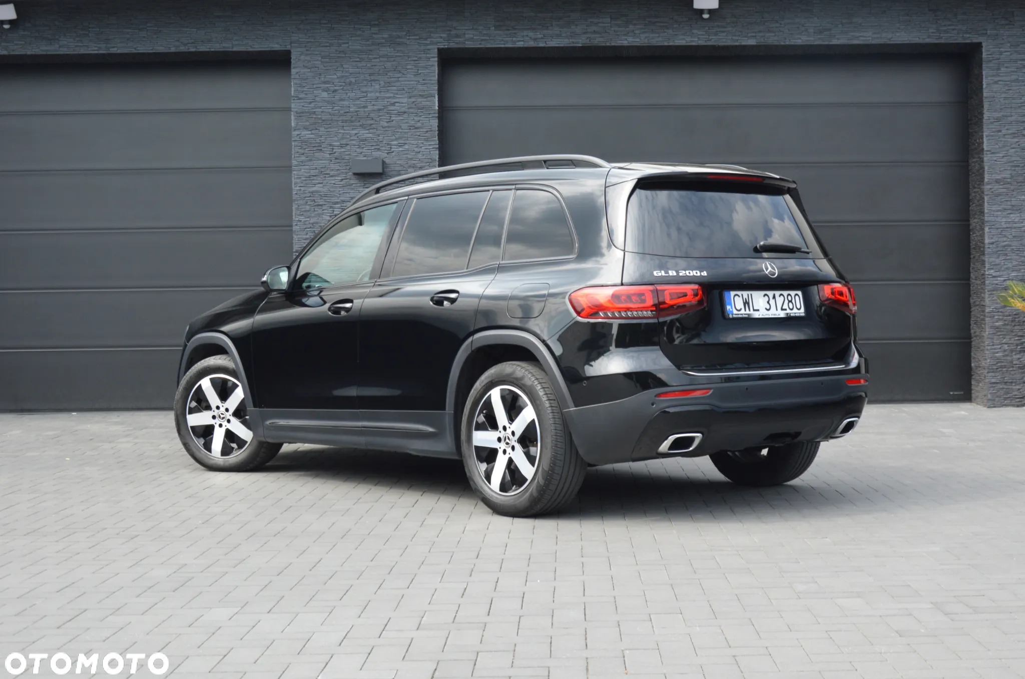 Mercedes-Benz GLB 200 d 8G-DCT Progressive - 4