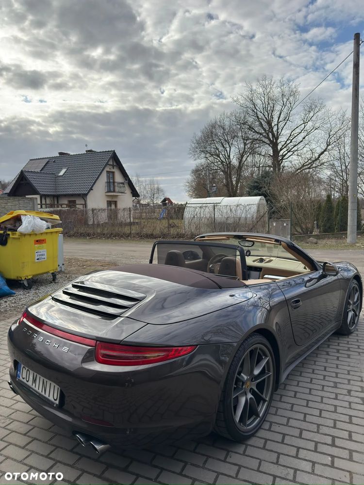 Porsche 911 Carrera 4 PDK - 12