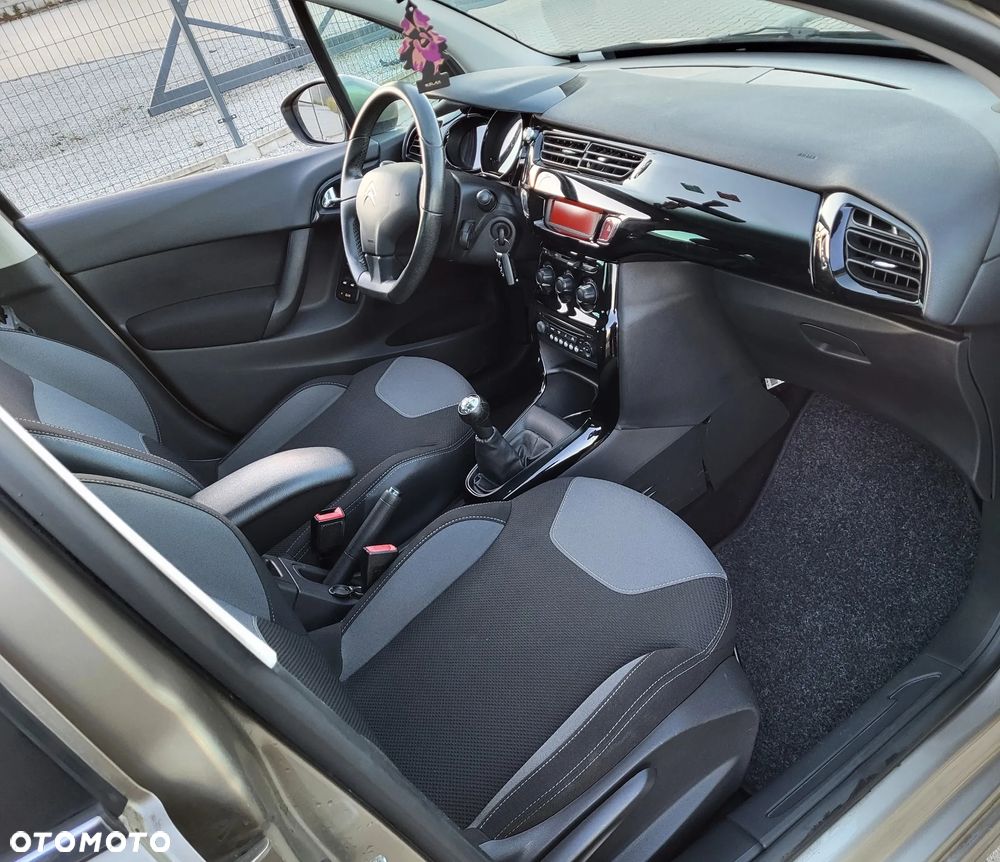 Citroën C3 VTi 120 Exclusive - 15