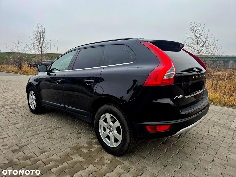 Volvo XC 60 2.4D AWD Momentum - 4
