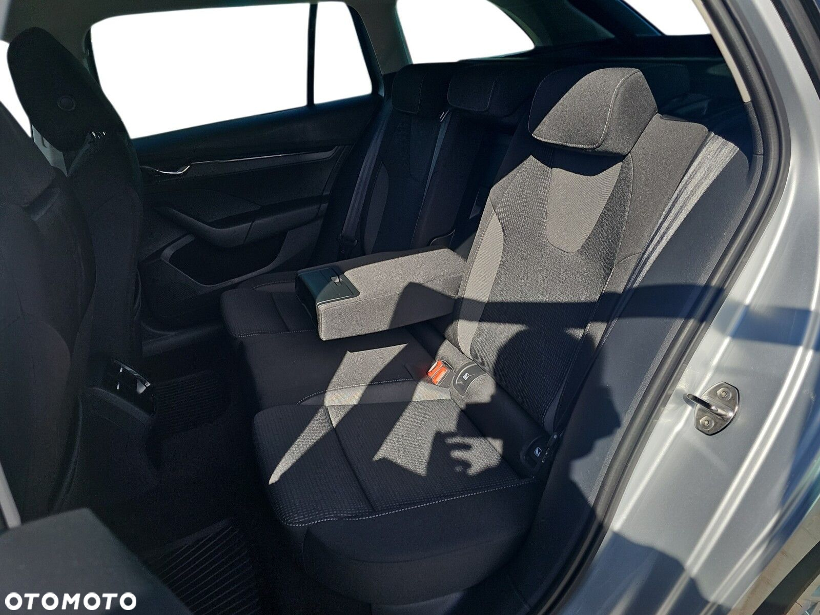 Skoda Octavia 2.0 TDI Ambition DSG - 15
