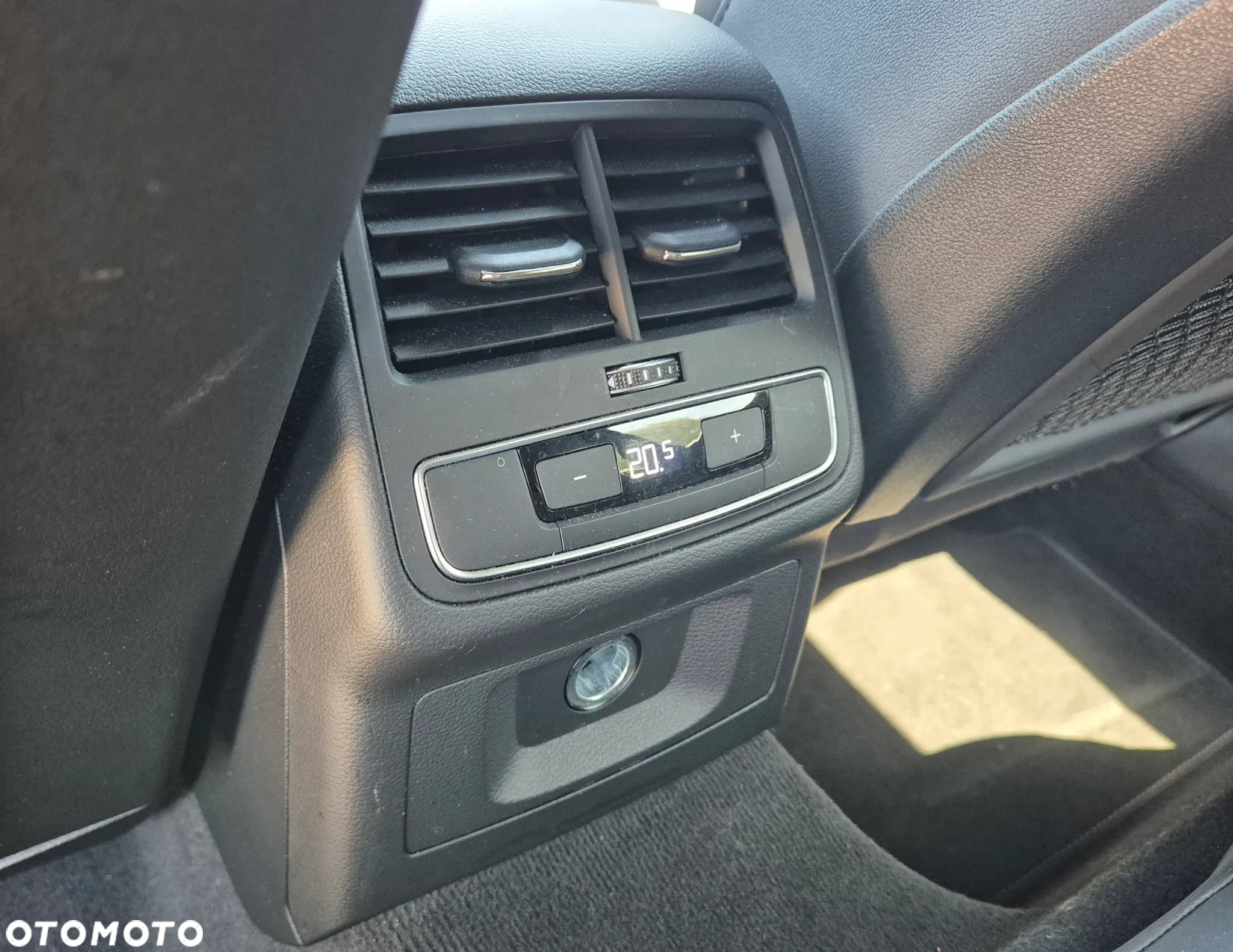 Audi A4 Avant 35 TFSI S tronic S line - 27