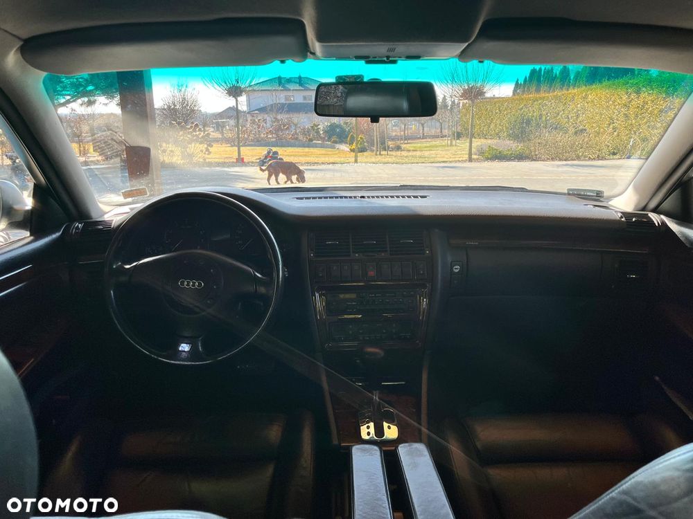 Audi A8 - 13